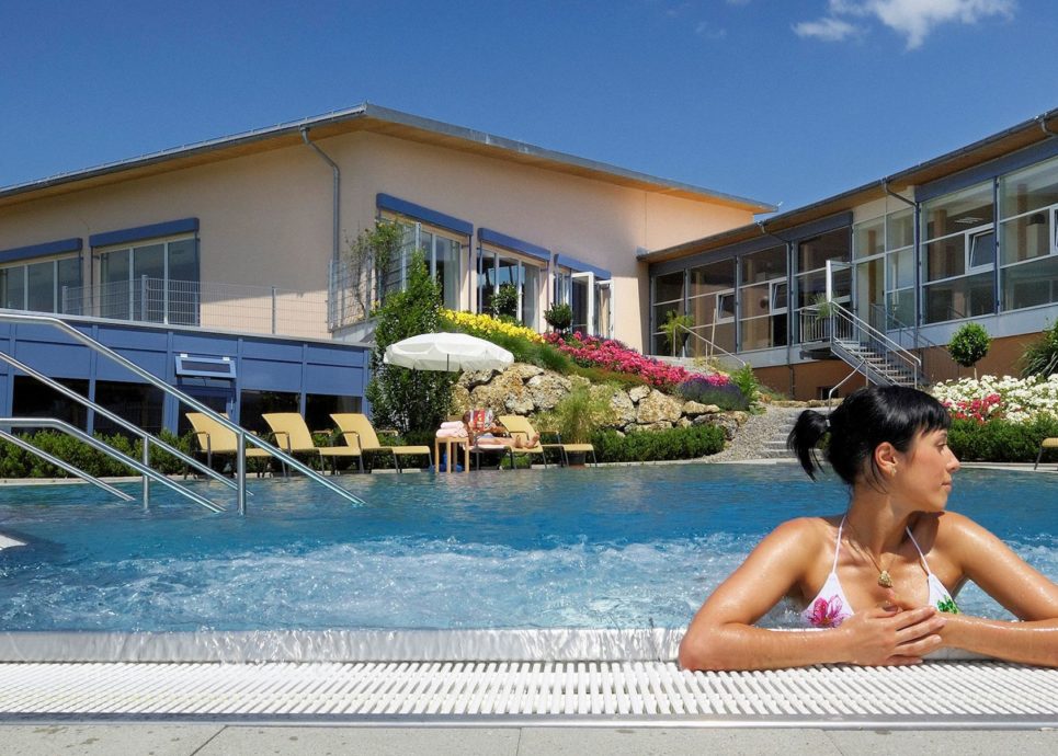 Wellnesshotel Vitalhotel Quellengarten Lingenau - Außenpool