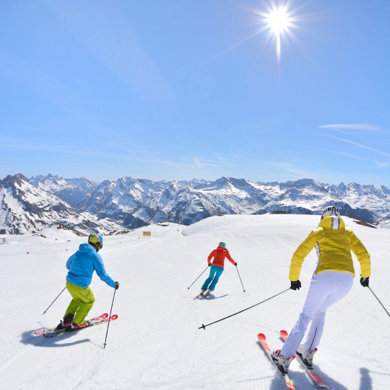 Skifahren Lech Zürs am Arlberg, Sonnenski (c) Josef Mallaun / Lech Zür Tourismus