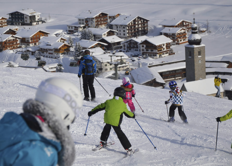 Kinderskikurs in Lech Zürs am Arlberg © Lech Zürs Tourismus