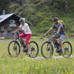 E-Bike im Kleinwalsertal, Naturgenuss Vorarlberg @ Oliver Farys / Kleinwalsertal Tourismus