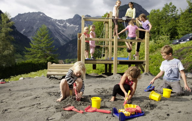 Aire de jeux pour enfants à l'hôtel Lagant, Brandnertal