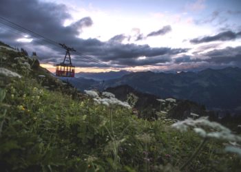 Wandern zum Sonnenaufgang, Walmendingerhorn, Bergbahn@Oliver Farys, Kleinwalsertal Tourismus-eGen