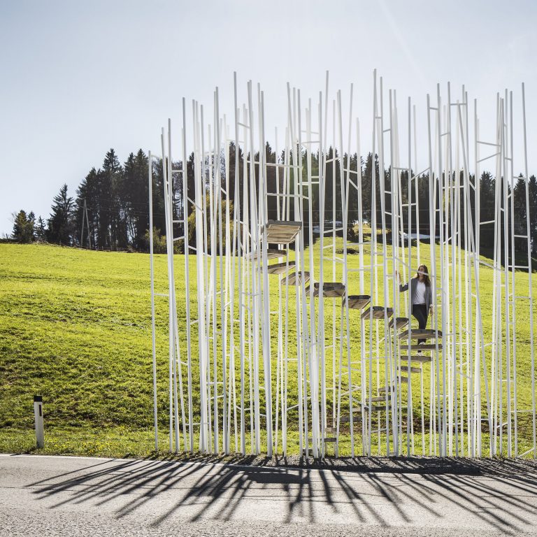 Busstop Krumbach, Bränden © Albrecht Imanuel Schnabel / Vorarlberg Tourismus