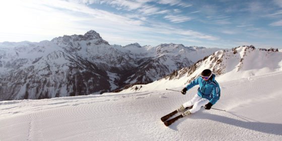Skifahren im Kleinwalsertal (c) Bergbahn Kleinwalsertal