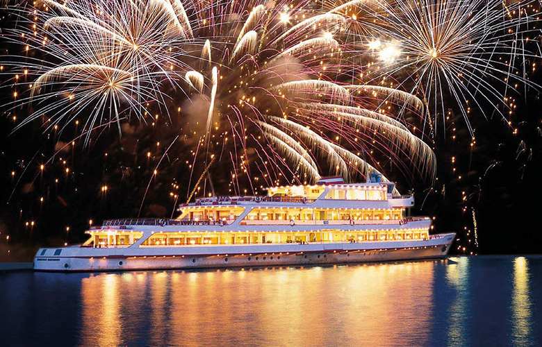 Silvester und Neujahr - Exklusive Fahrten auf dem Bodensee