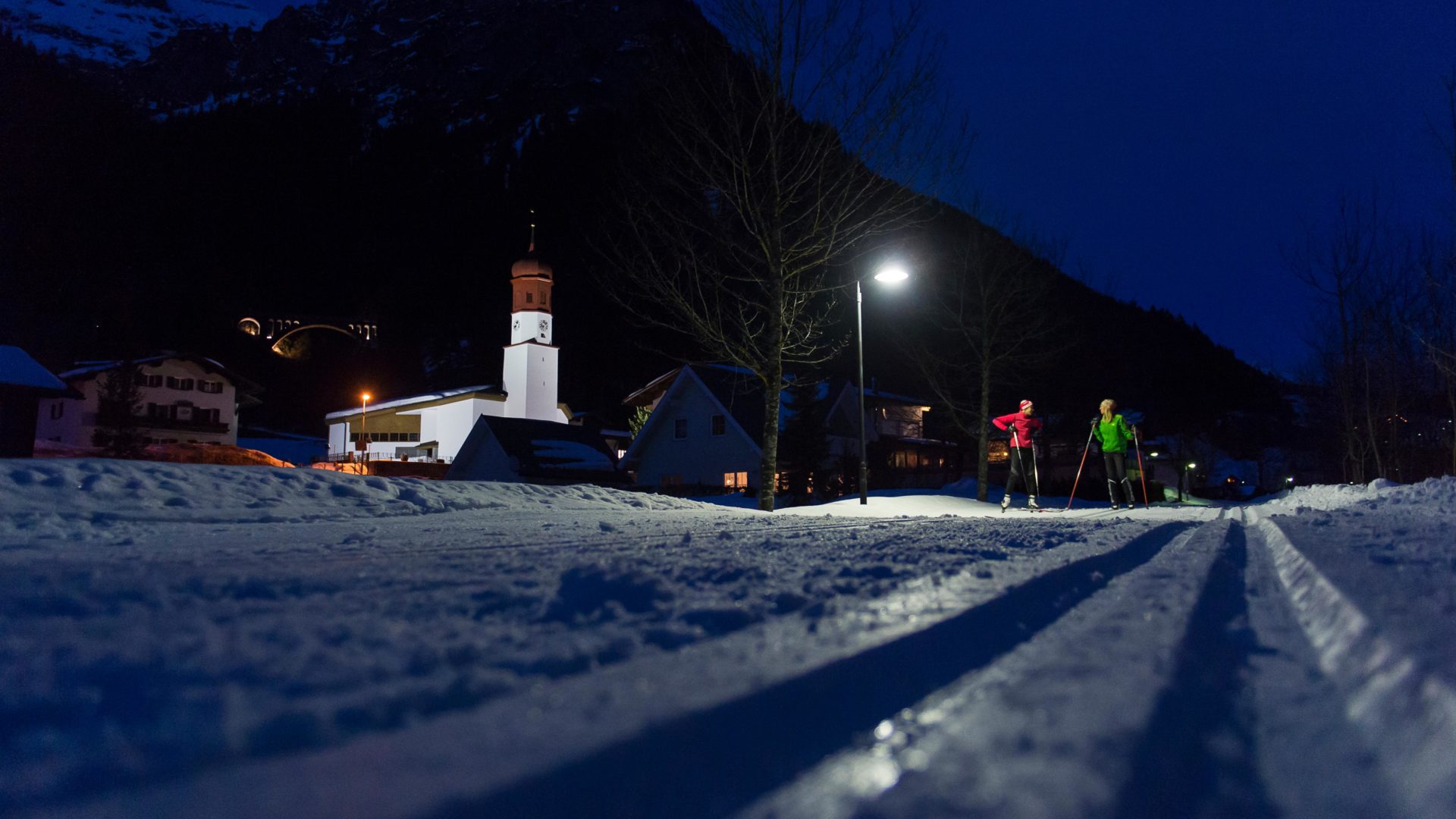 Ein besonders Erlebnis ist das Nachtlanglaufen in Klösterle am Arlberg.