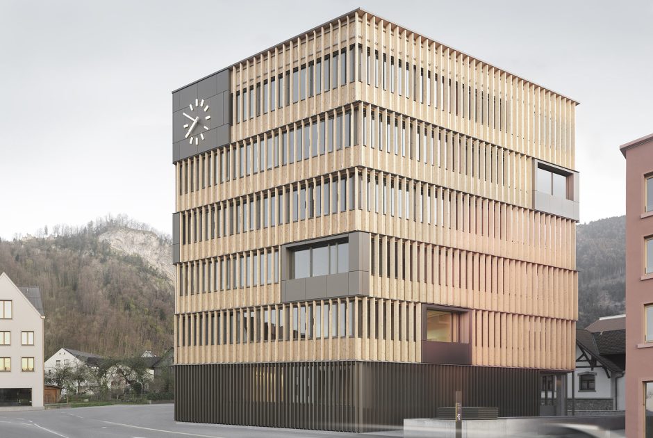 Neues Rathaus Hohenems, Holzbau Außenansicht