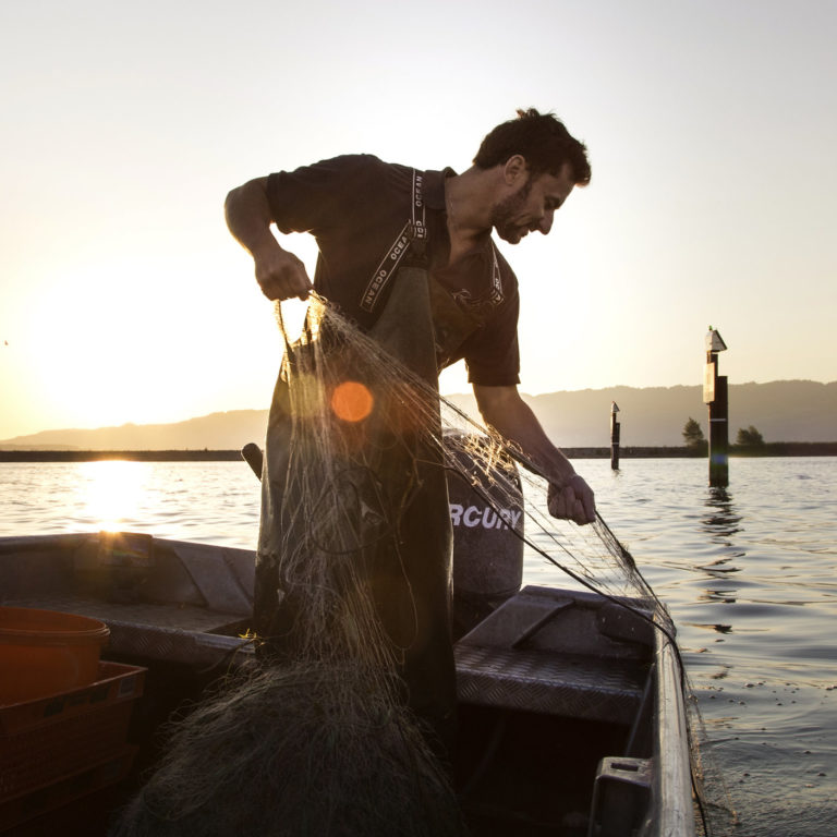 Franz Blum fischt gerade © Joachim Negwer / Vorarlberg Tourismus