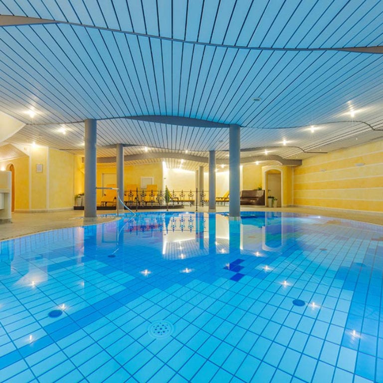 Hotel Zamangspitze Hallenbad (c) Hotel Zamangspitze