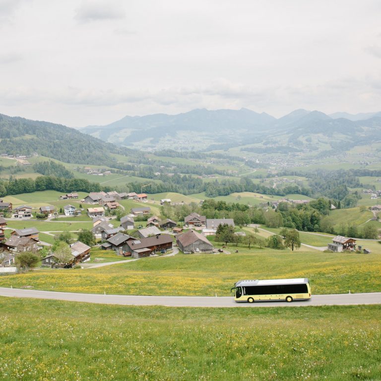 Bus, Bregenzerwald © Kevin Faingnaert