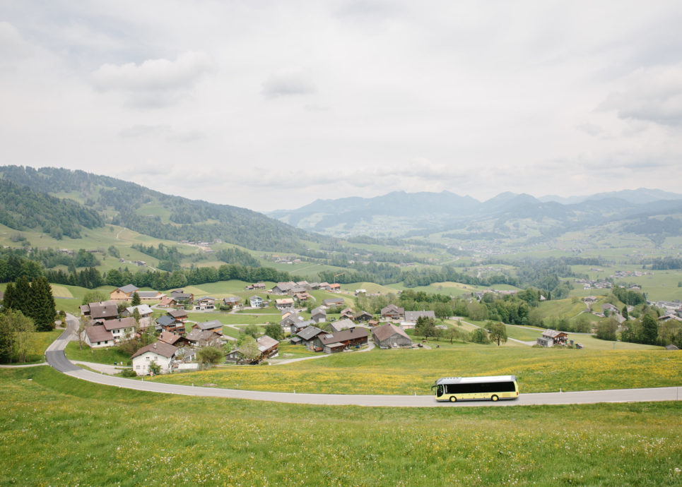 Mit dem Landbus unterwegs, entlang der Dörfer und Landschaften im Bregenzerwald
