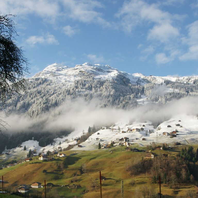 Gaschurn im Montafon, Erster Schnee (c) Friedrich Böhringer, Wikimedia Commons