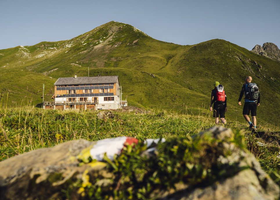 Bike und Hike zur Tilisunahütte (c) Stefan Schopf / WOM Medien