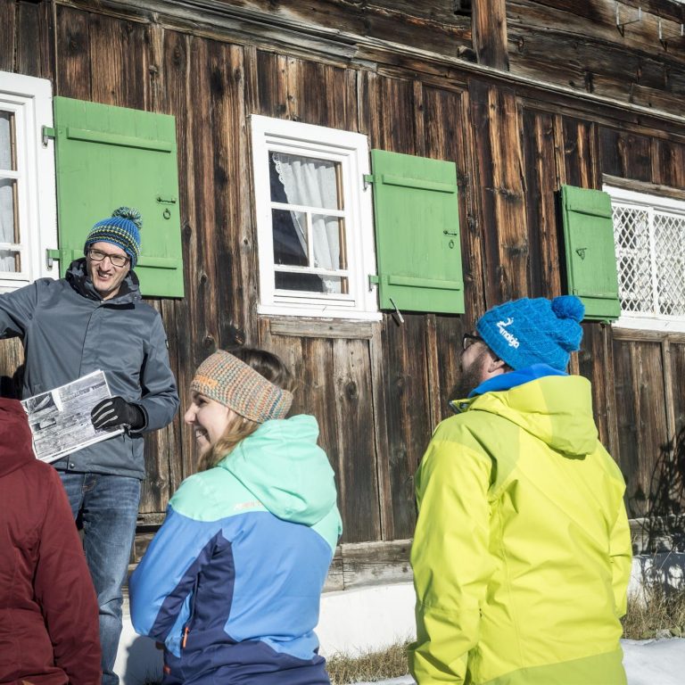 Winterwandern auf dem Walser Kulturweg (c) Kleinwalsertal Tourismus