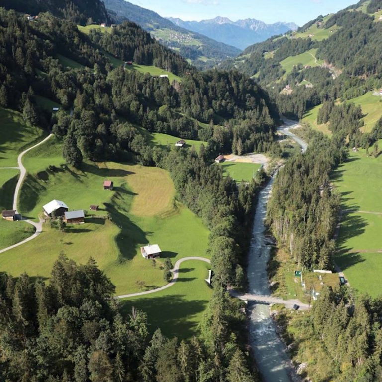 Walserherbst, Großes Walsertal von oben (c) Jan Dimog
