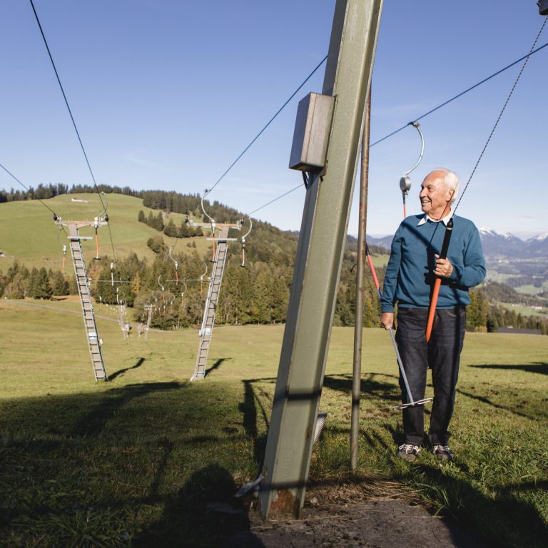 Liftanlage Skischule Schwarzenberg mit Lothar Fetz © Nina Bröll / Vorarlberg Tourismus