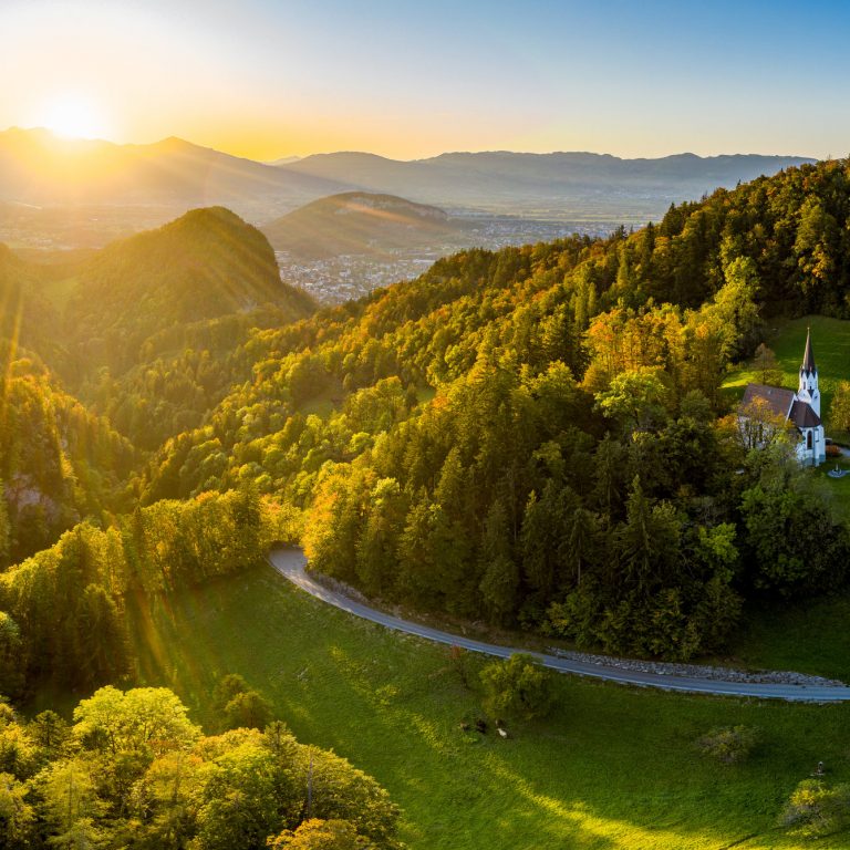 Götzis Meschach Sonnenuntergang © Michael Kemter / Vorarlberg Tourismus