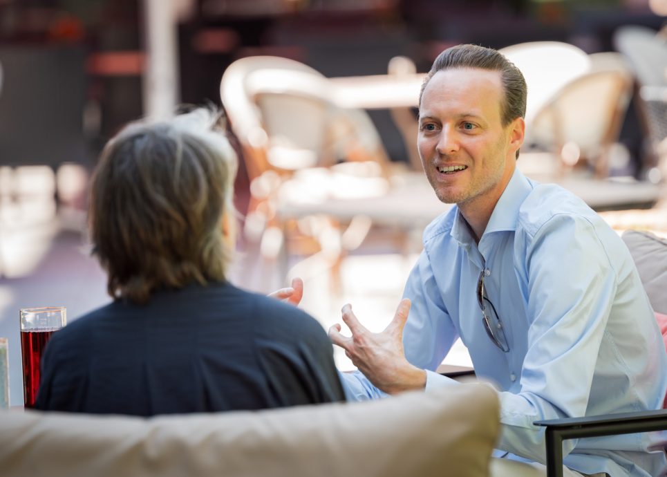 Matthias Honeck im Gespräch mit Mirjam Steinbock (c) Michael Kreyer