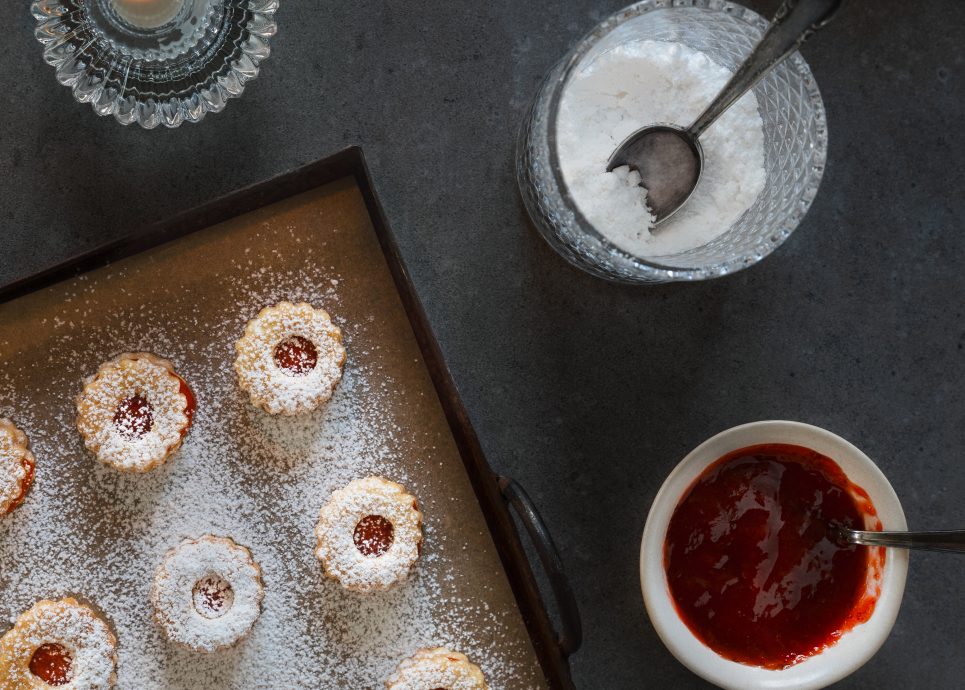 Spitzbuben Weihnachtskekse © Jessica Lerchenmüller - Vorarlberg Tourismus
