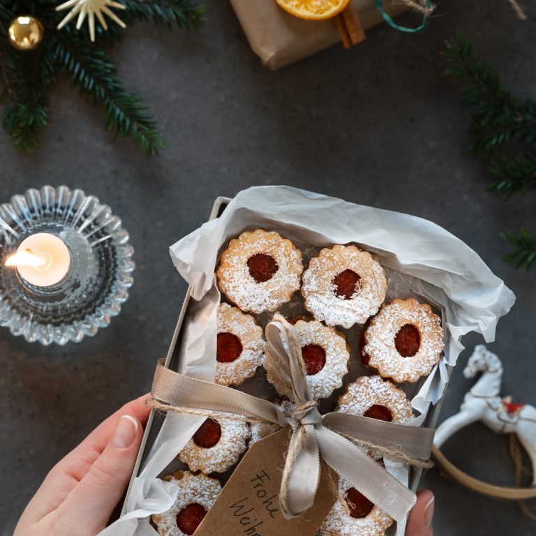 Spitzbuben Weihnachtskekse © Jessica Lerchenmüller - Vorarlberg Tourismus