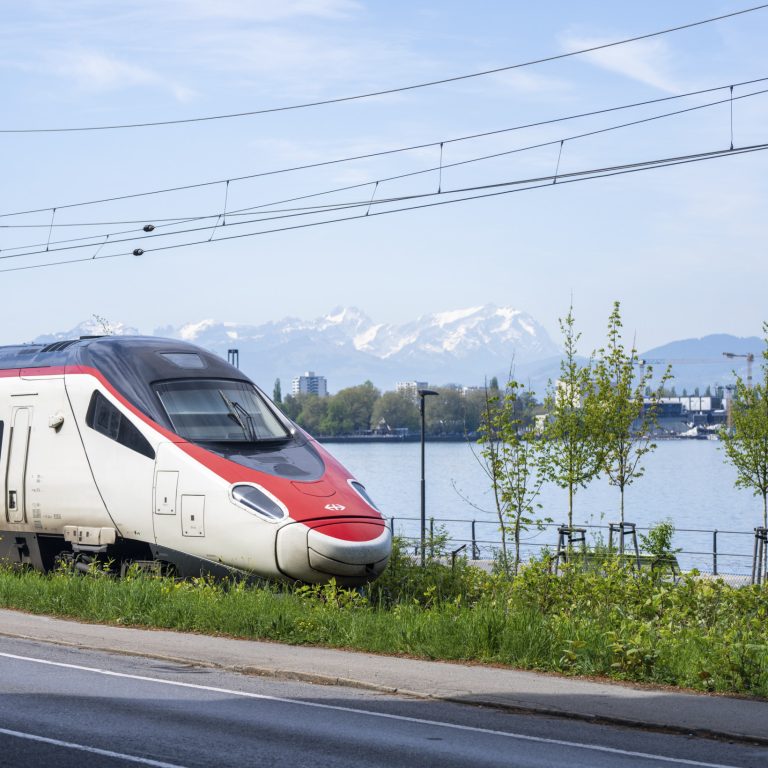 Bahn zwischen Bregenz und Lochau © Oberhauser Photography / Vorarlberg Tourismus